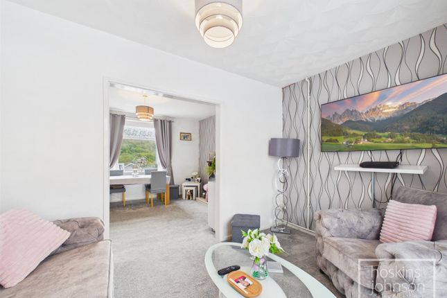 15, Thompson Villas, Pontypridd photo 3