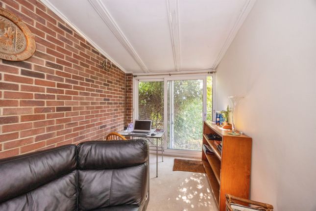 46, Redwing Road, Waterlooville photo 4