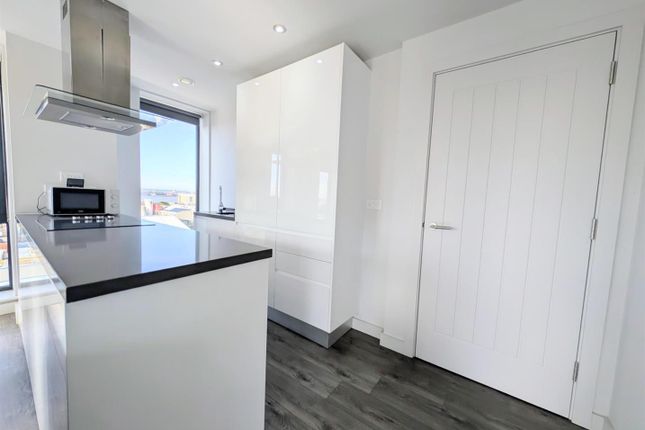 28, 2 Neptune Place, Liverpool photo 5