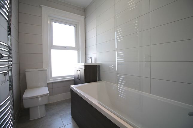 Room 4, 12 Cowper Street, Hove photo 5