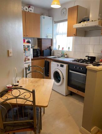 Thumbnail Flat to rent in Buxton Road, London