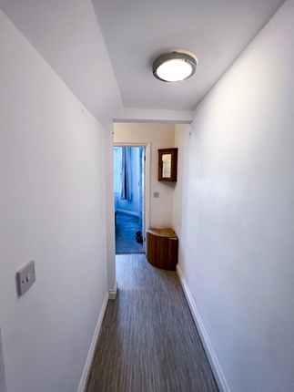 Flat to rent in Upper Station Road, Bristol