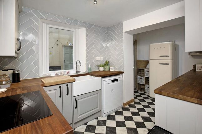 11 Badlake Hill, Dawlish photo 3