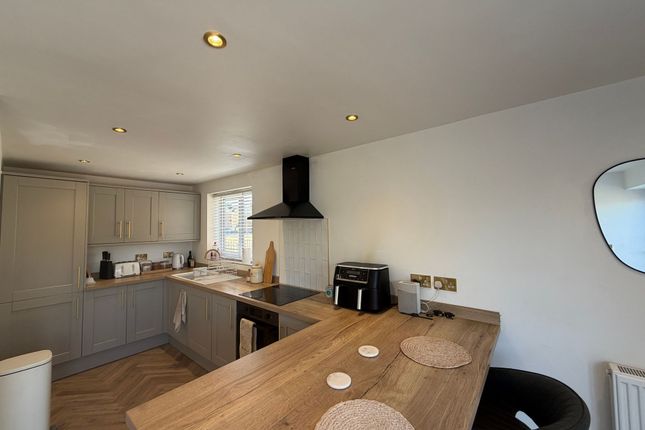 33 Greenway, Retford photo 3