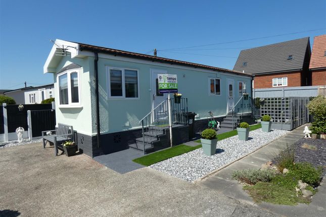 1-bed caravan on 29, Lynwood Park, Preston, £77,500