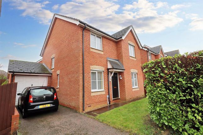 Detached house for sale in Sheene Grove, Braintree