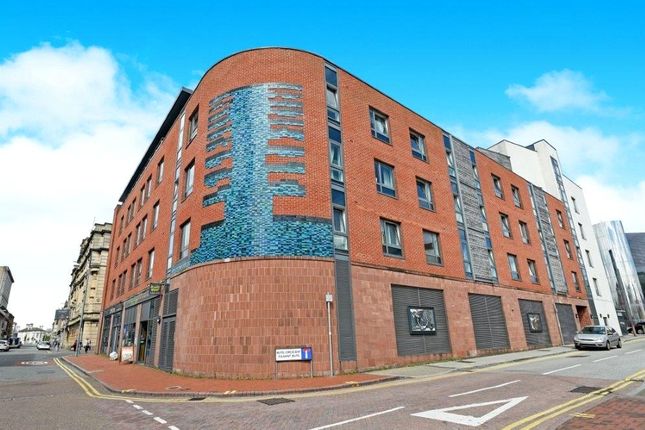 Thumbnail Flat for sale in Quayside, Bute Crescent, Cardiff