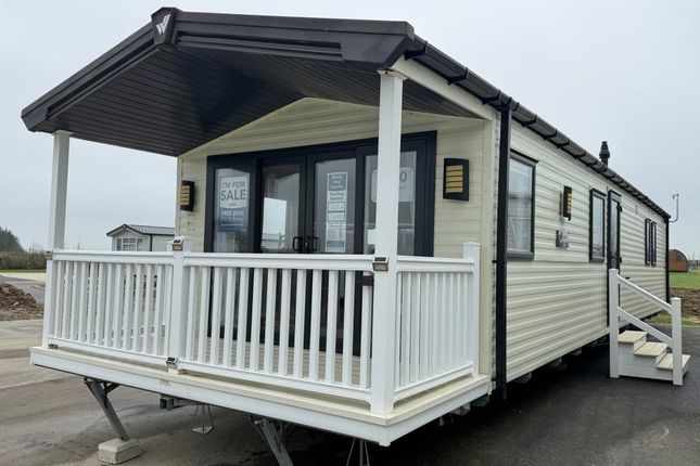 3-bed caravan on Pentire Coastal Holiday Park, Stibb Levels, Bude, £49,995