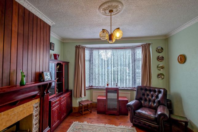 679, Rochester Way, Eltham photo 3