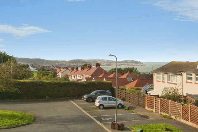 Swn Y Don, Colwyn Bay photo 3