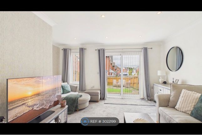 Dunkeld Close, Wardley, Gateshead photo 2