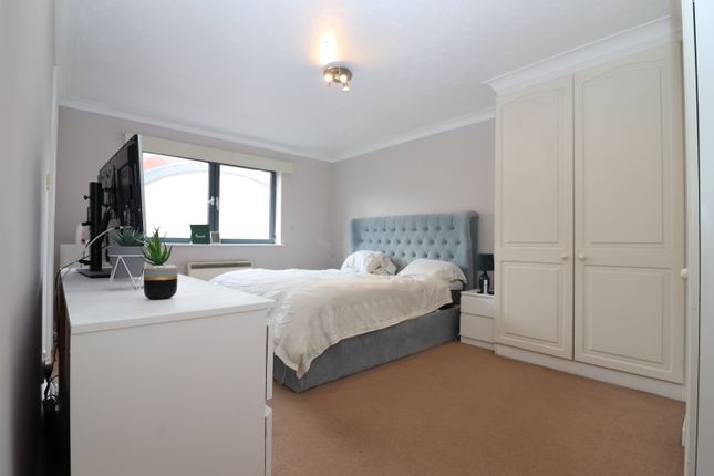3 Spinnaker Court, 1a, Becketts Place, Kingston Upon Thames photo 4