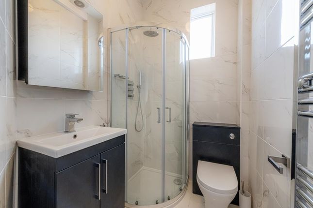94, Hillfield Park Mews, London photo 4