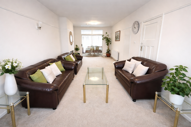 20, Marina Road, Leicester photo 2