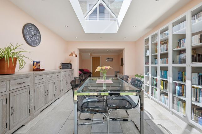 3, Longcourt Mews, Wanstead photo 4