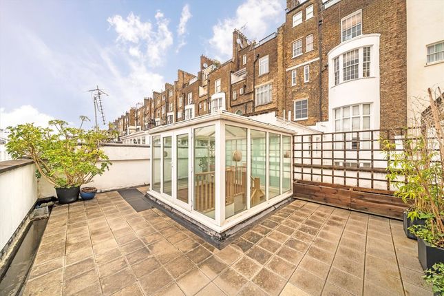 36, Gloucester Mews, London photo 3