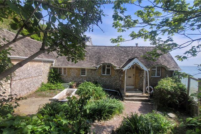 2-bed house on The Cliff Path Bonchurch, Ventnor, £290,000