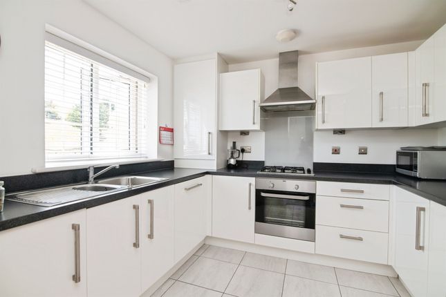 21, Messiter Way, Dudley photo 4