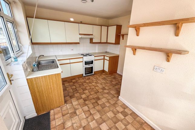 26, Monkmoor Road, Oswestry photo 4