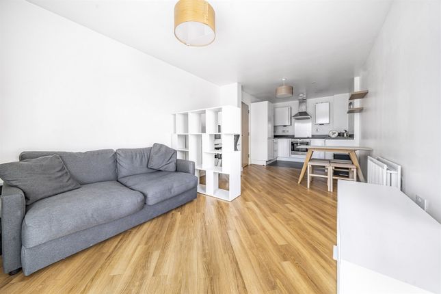 27 Q2, Watlington Street, Reading photo 2