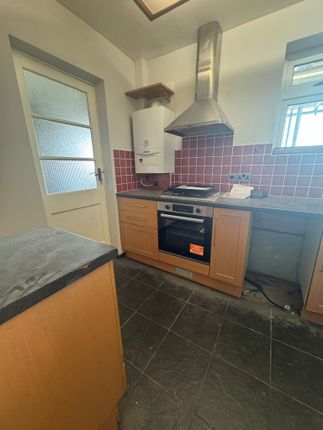 6, South Lodge Avenue, Mitcham photo 5
