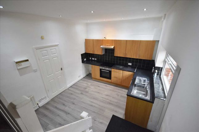 2, Fielden Street, Chorley photo 4