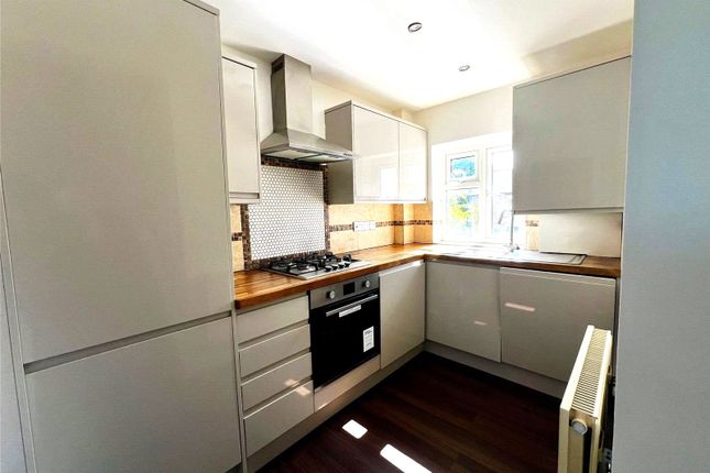 Thumbnail Flat to rent in January House, Birdhurst Rise, South Croydon