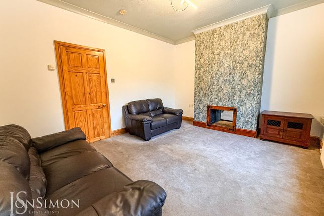 15, Robert Street, Bury photo 3