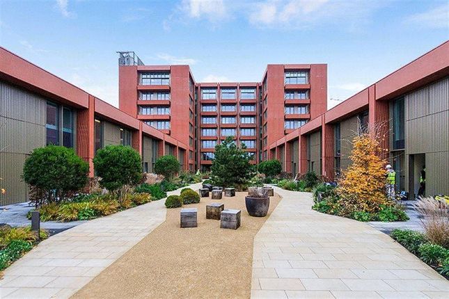 Flat for sale in Tapestry Apartments, Kings Cross, Canal Reach, London