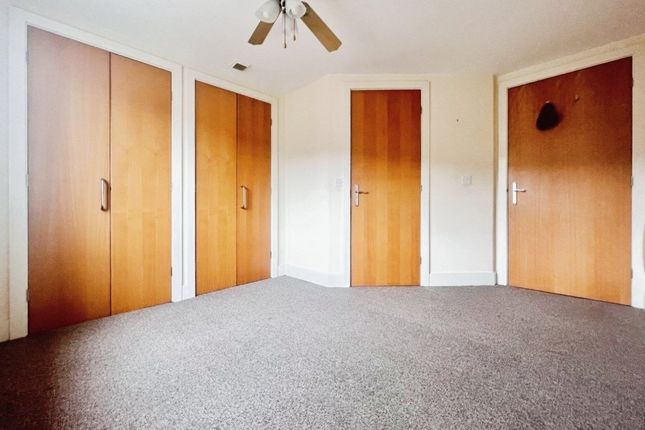 Flat for sale in Textile Street, Dewsbury