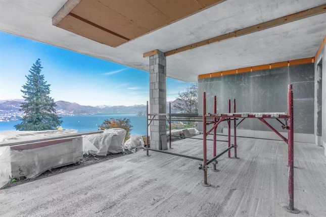 Thumbnail Villa for sale in Stresa, Piemonte, 28838, Italy