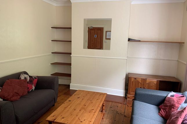 11, Upper Bevendean Avenue, Brighton photo 2