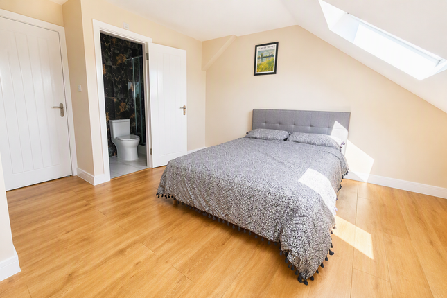 23, Maidstone photo 4