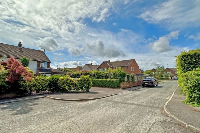 Semi-detached house for sale in Aston Close, Wallingford