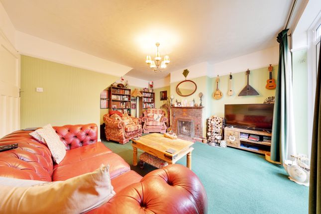 12, Lynmouth Rise, Orpington photo 2