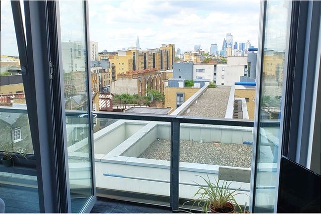Apartment 506/Caspian Apartments, 5 Salton Square, London photo 3