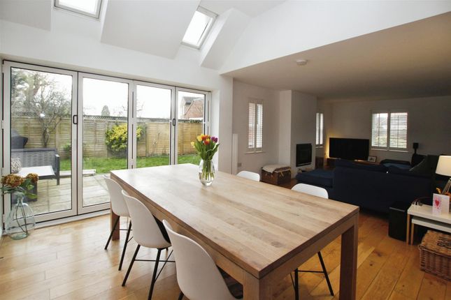 Thumbnail Detached house to rent in Winslow Road, Aylesbury, Buckinghamshire