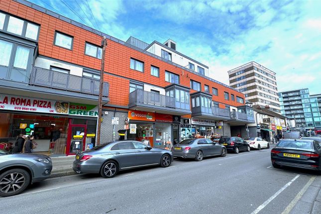 Flat for sale in Clayton Road, Hayes