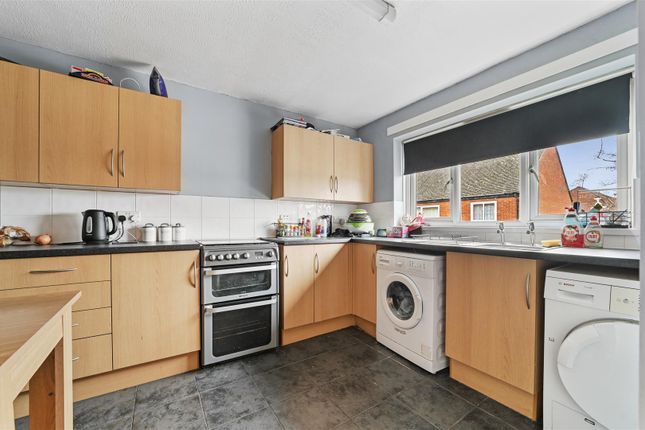 Flat for sale in Colchester Road, Lawford, Manningtree