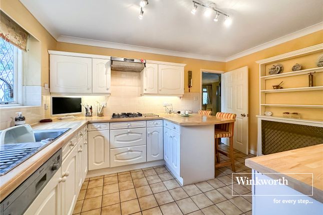8, Cedar Way, Dorset photo 2