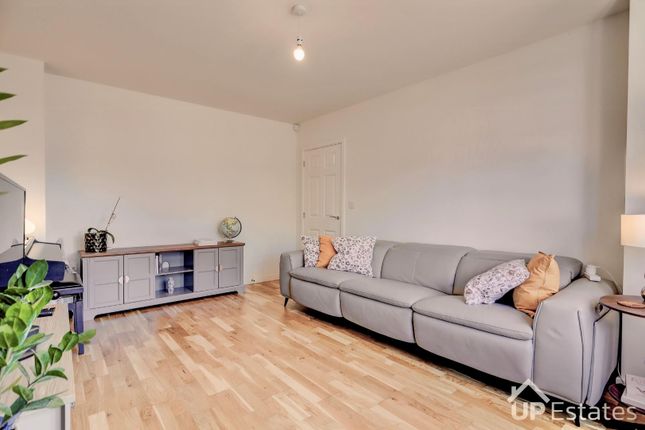 30, Anthony Pillage Way, Coventry photo 4