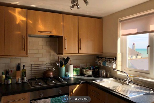 Flat, Havelock Close, Felpham photo 2