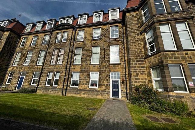Flat to rent in Lady Park Avenue, Bingley