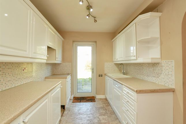 56, Oak Tree Lane, York photo 3