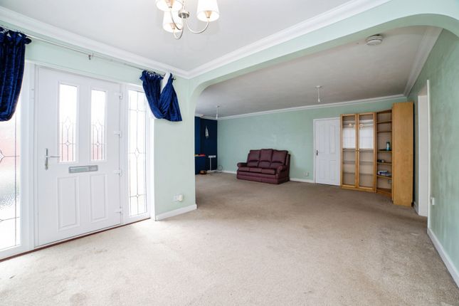 9, Farcroft Avenue, Nottinghamshire photo 3