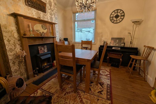 26, Willow Road, Darlington photo 4