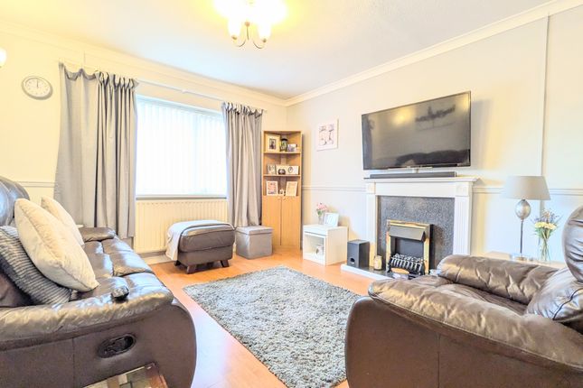 10 Raglan Grove, Merthyr Tydfil photo 3