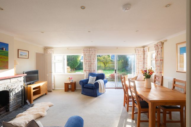 Seamist, 10 Brea Road, Rock photo 4
