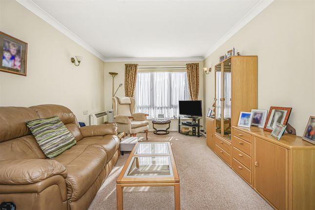 Ullswater Court, London photo 4