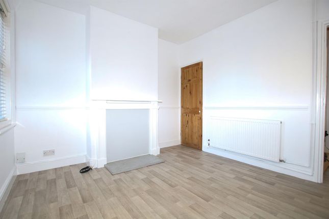 10, Warrington Street, Newmarket photo 4
